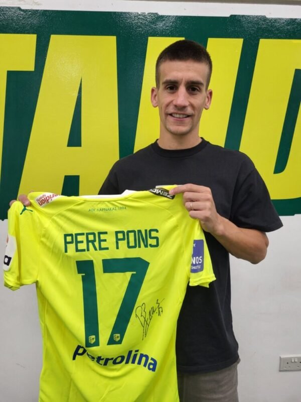 PERE PONS – AEK LARNACA – MATCH WORN OR MATCH ISSUED AND SIGNED SHIRT – CYPRUS FIRST DIVISION – SEASON 2023/2024 - Image 2