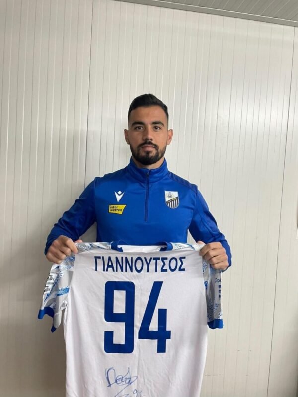 MATCH WORN SHIRT AND SIGNED GIORGOS GIANNOUTSOS  LAMIA F.C SEASON 2023/24 SUPER LEAGUE - Image 2