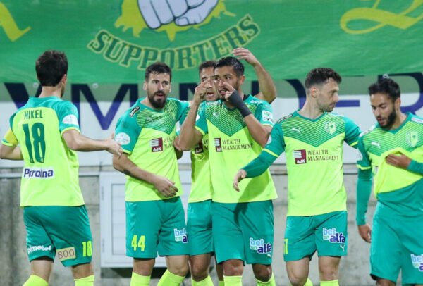 ΑΕΚ Larnaca – Official Shirt Signed by Players of the Team – Season 2021/2022