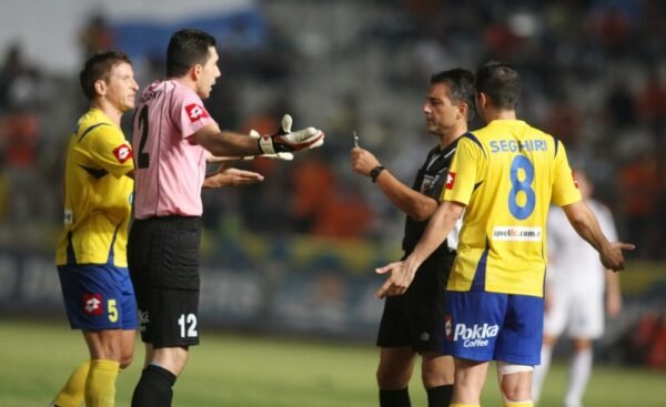 Daniel Florea – APOEL Nicosia – MATCH WORN – CYPRUS FIRST CHAMPIONSHIP – SEASON 2007/2008 - Image 4