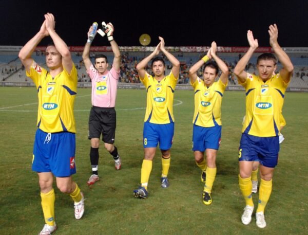 Daniel Florea – APOEL Nicosia – MATCH WORN – CYPRUS FIRST CHAMPIONSHIP – SEASON 2007/2008 - Image 5