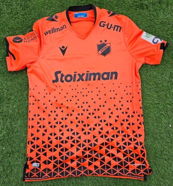 Tornike Okriashvili – APOEL Nicosia – Match Worn – Season 2021/2022 – Cyprus First Division Championship - Image 3