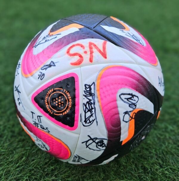 Nea Salamina Famagusta – ADIDAS BALL USED IN MATCHES OF STOIXIMAN CYPRUS LEAGUE SIGNED BY PLAYERS OF THE TEAM – SEASON 2024/2025 - Image 4